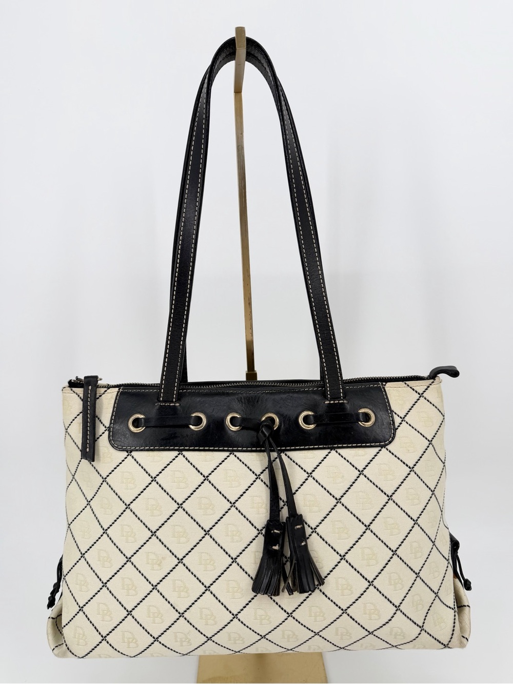 Vintage Y2K Dooney & Bourke Signature Black and Cream Quilted Print Shoulder Bag